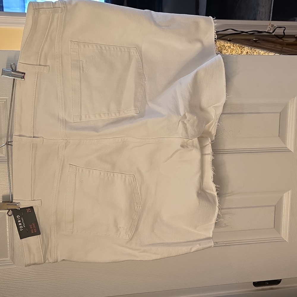 Torrid White Distressed Button-Fly Shorts - Picture 5 of 8